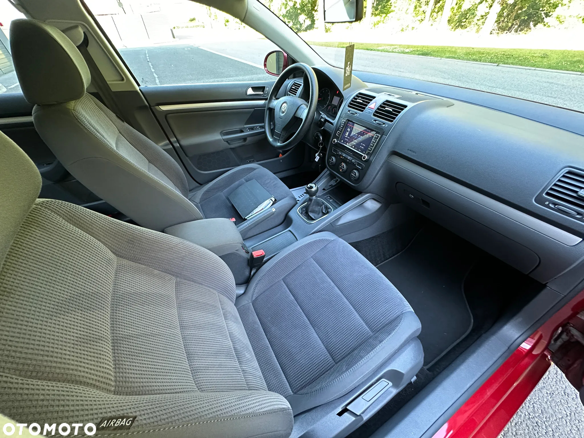 Volkswagen Jetta 1.6 Comfortline - 26