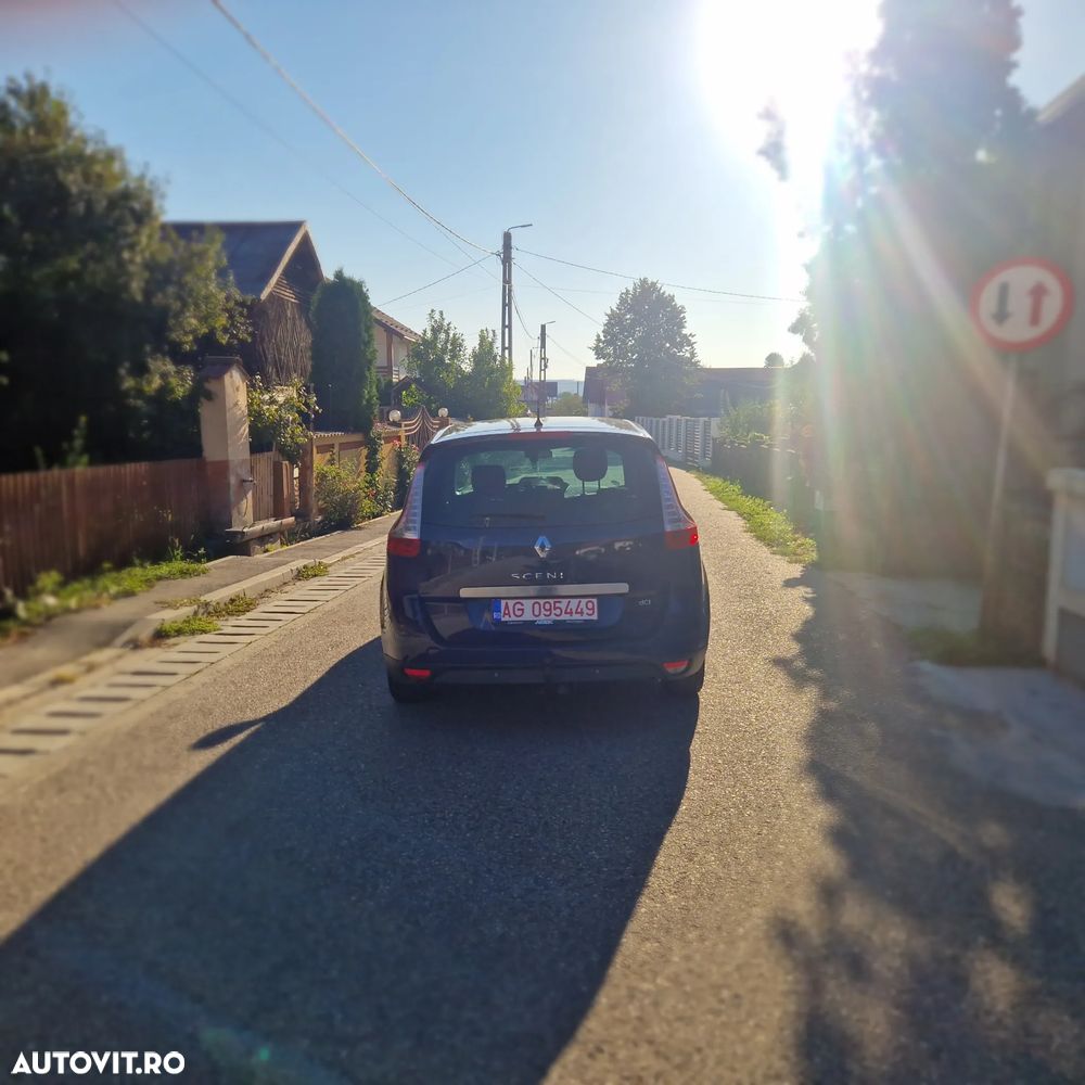Renault Grand Scenic - 4