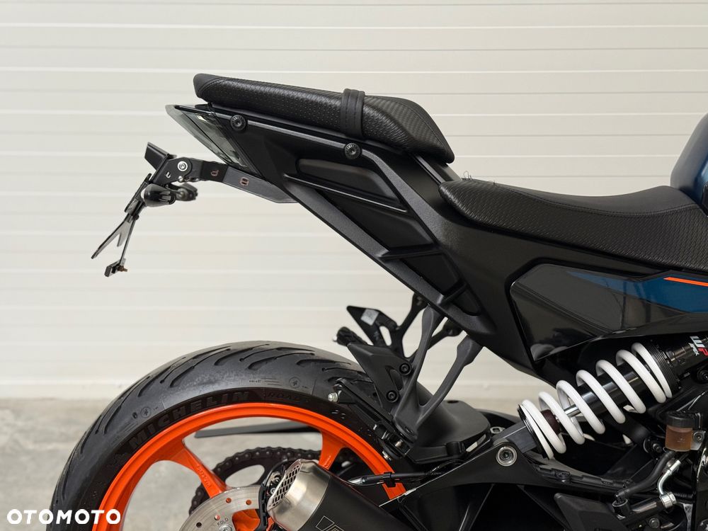 KTM Duke - 18