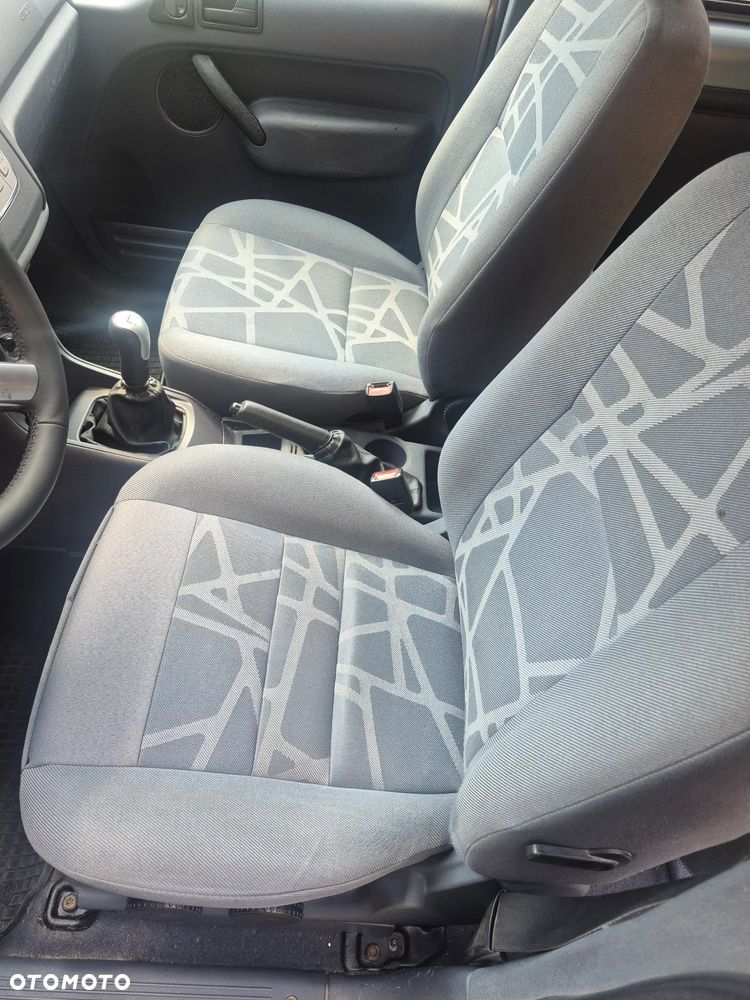 Ford Tourneo Connect - 6