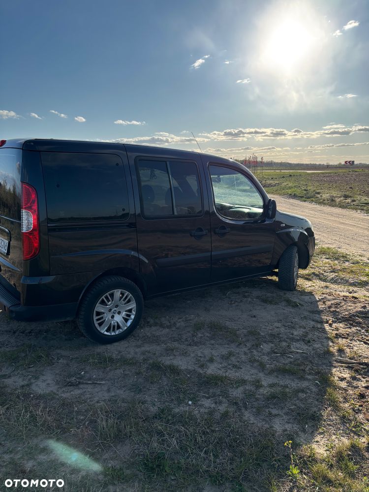 Fiat Doblo 1.4 8V Family - 12
