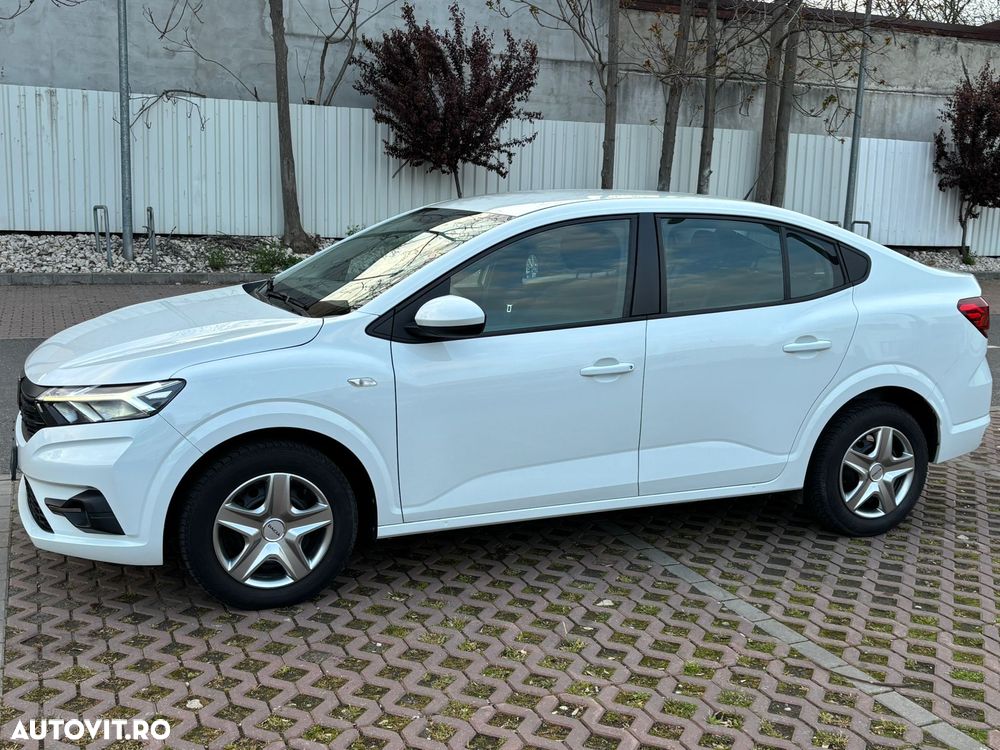 Dacia Logan TCe 90 Essential - 2