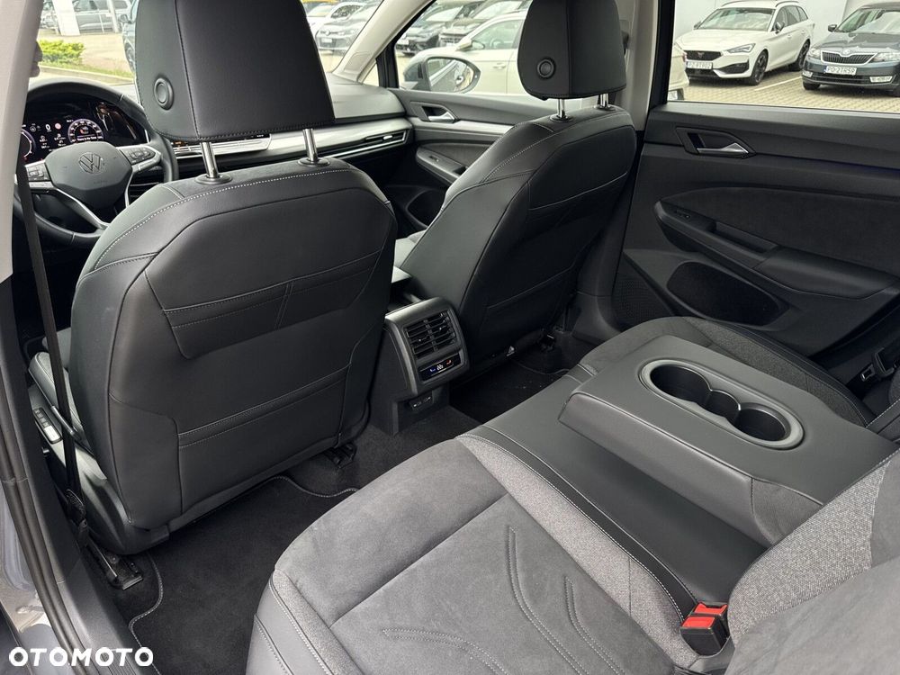 Volkswagen Golf Variant - 21