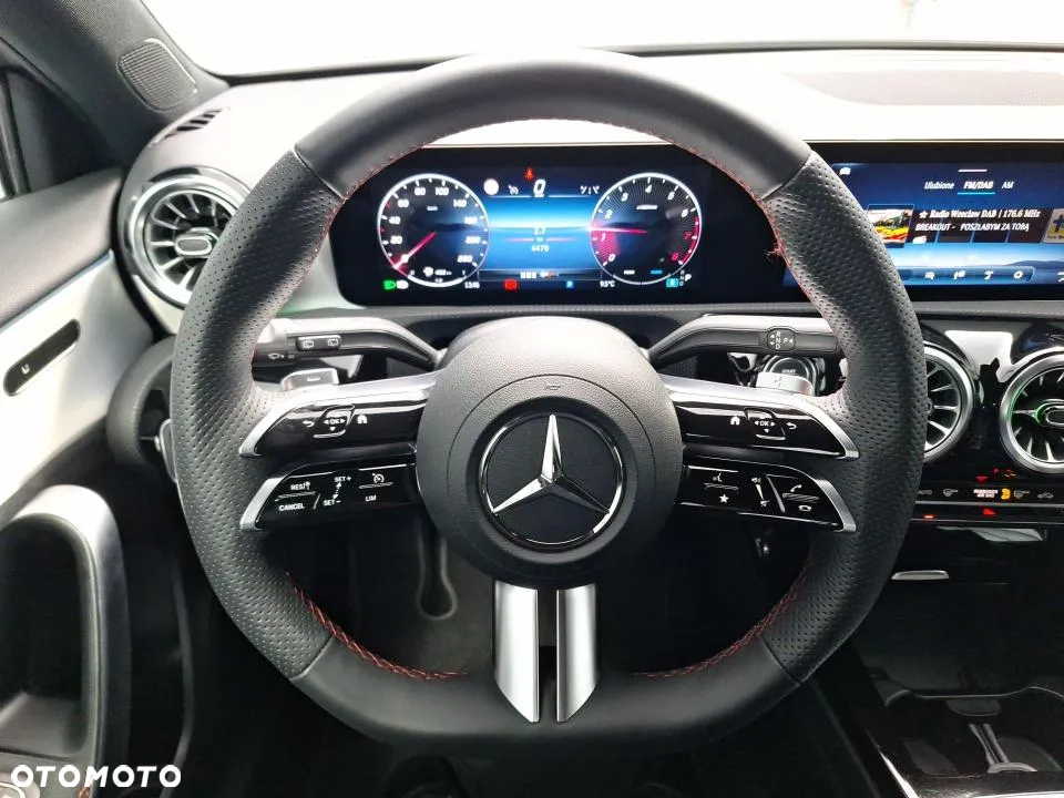 Mercedes-Benz Klasa A 200 AMG Line 7G-DCT - 14