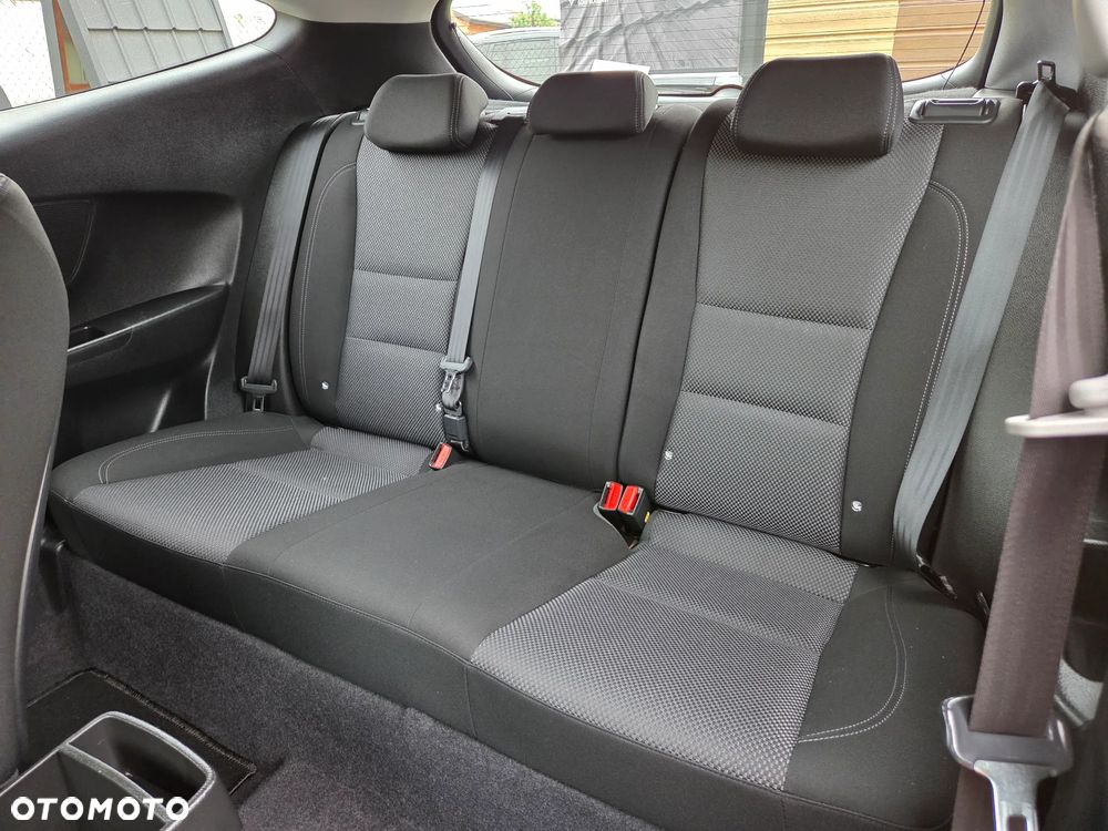 Hyundai i30 1.4 Classic + - 16