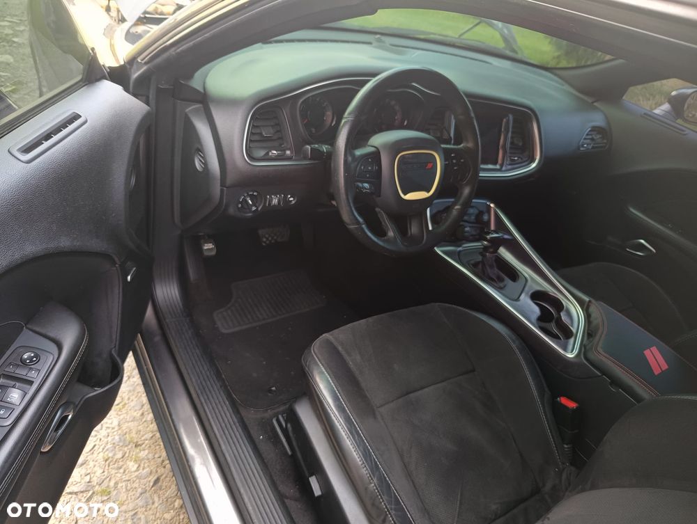 Dodge Challenger 3.6 SXT Plus - 2