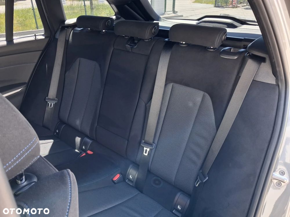 BMW Seria 3 318i M Sport - 26