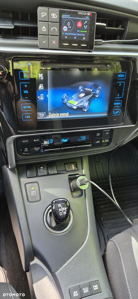 Toyota Auris Hybrid 135 Active - 11