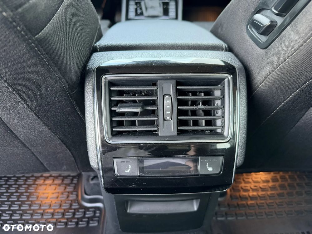 Skoda Superb 2.0 TDI Style DSG - 20