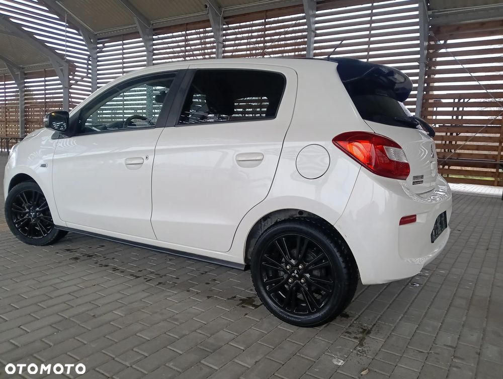 Mitsubishi Space Star - 11