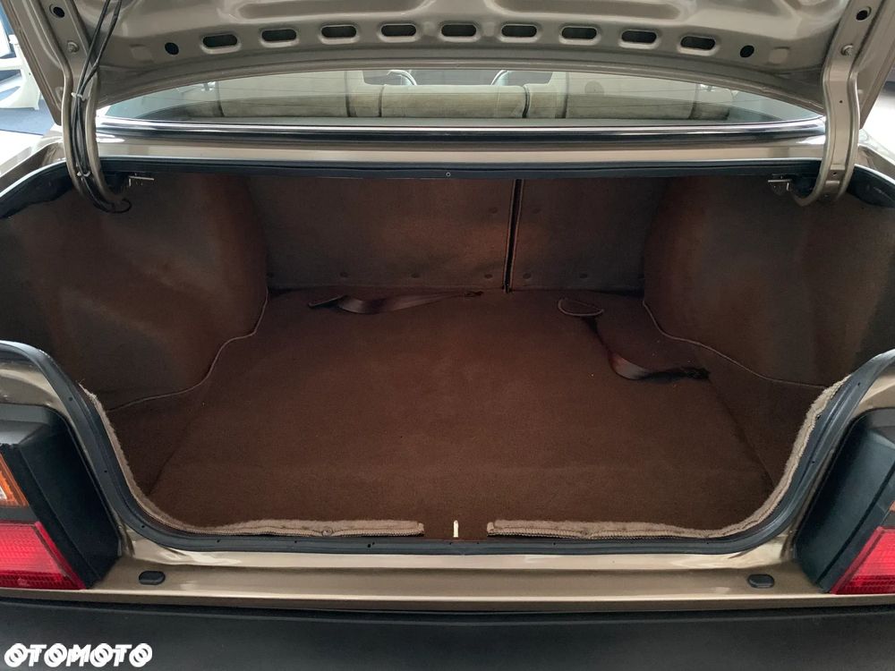 Mazda 626 2.0 12V GLX - 11