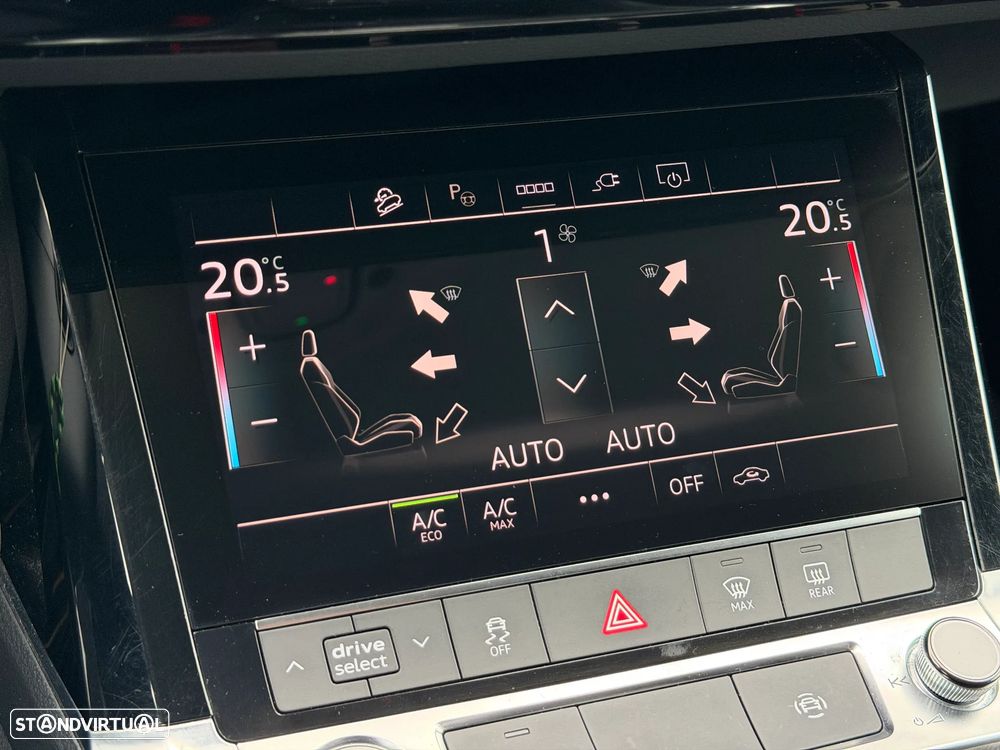 Audi Q8 e-Tron Sportback 55 quattro S line - 29