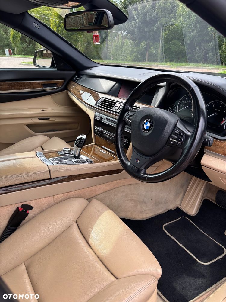 BMW Seria 7 740d - 14