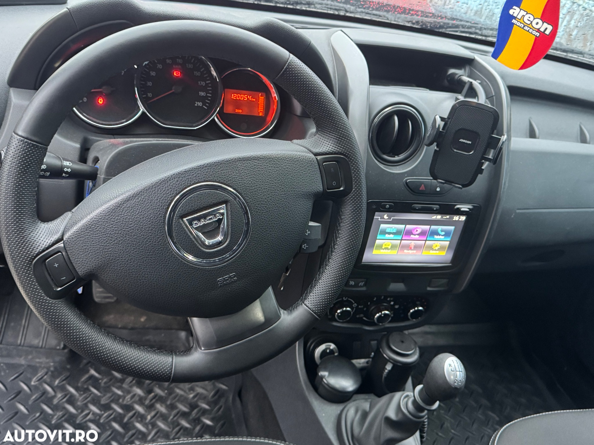 Dacia Duster 1.5 dCi 4x4 Laureate - 9