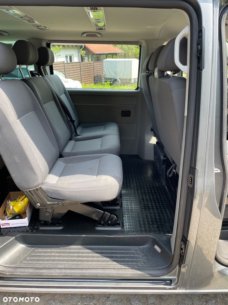 Volkswagen Caravelle - 20