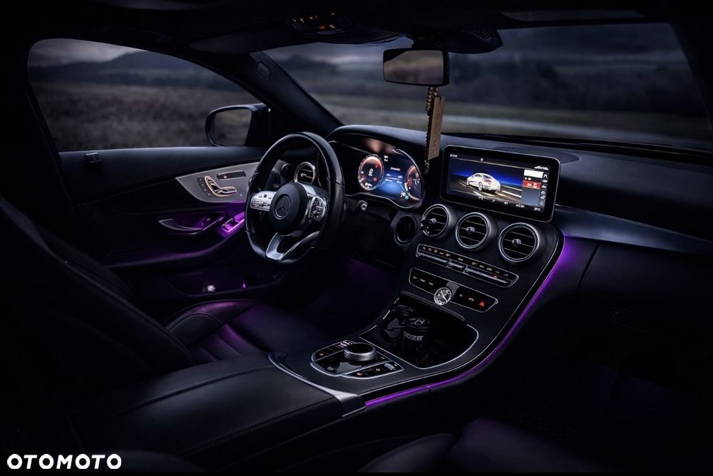 Mercedes-Benz Klasa C 300 9G-TRONIC - 16