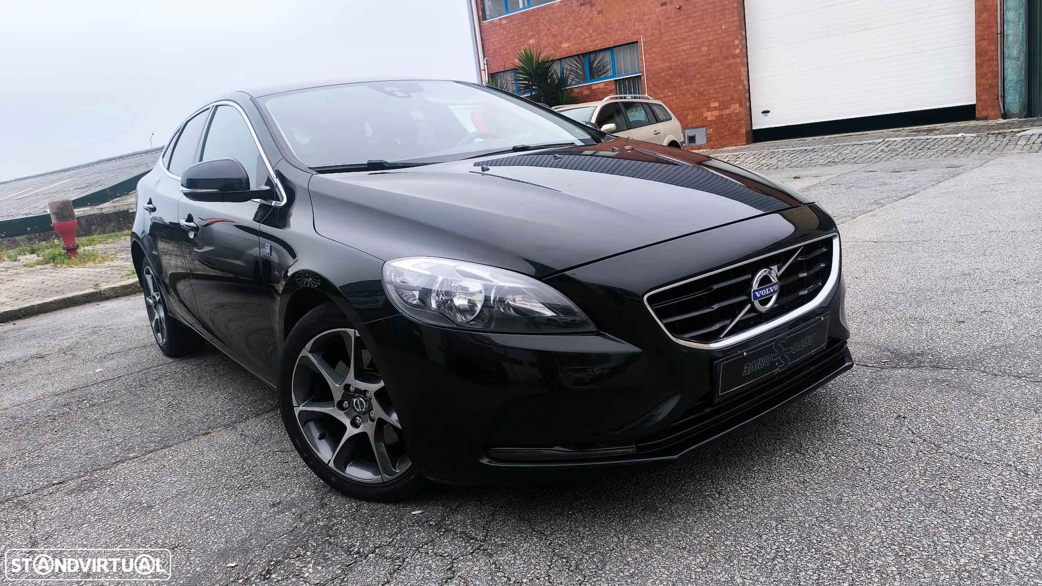 Volvo V40 1.6 D2 VOR Powershift - 15