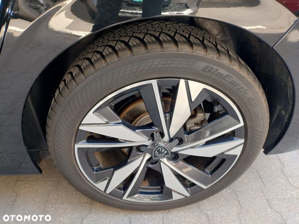 Peugeot 308 1.2 PureTech GPF Allure S&S EAT8 - 11