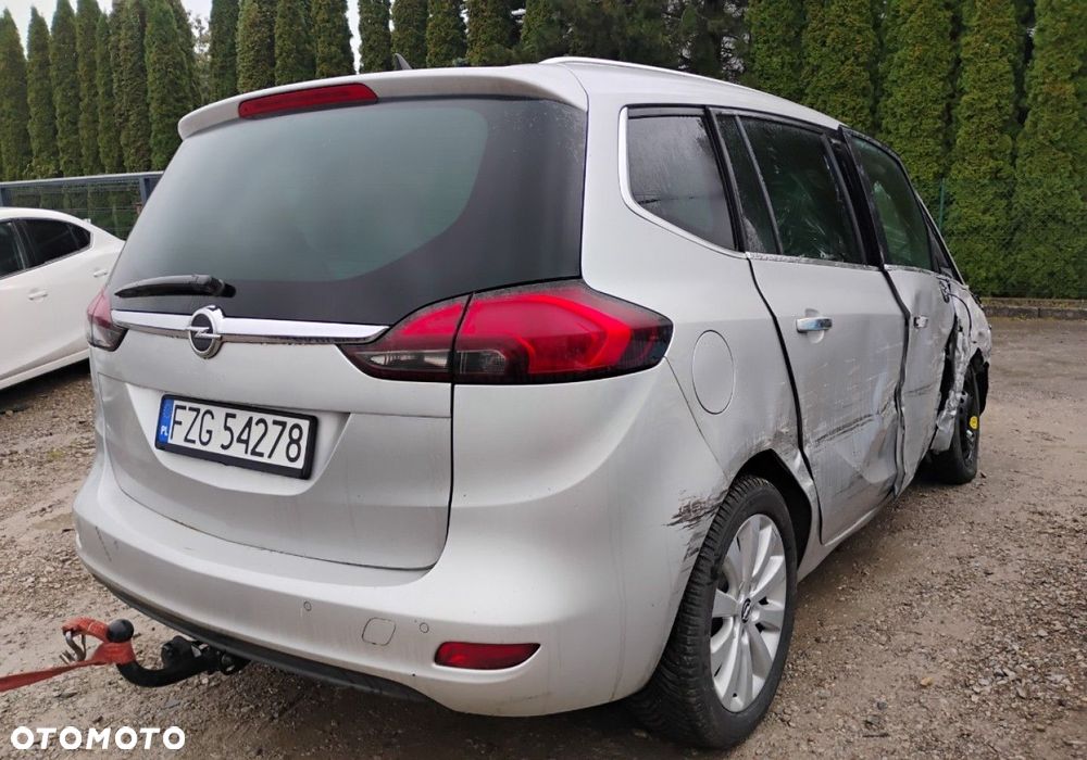 Opel Zafira - 4