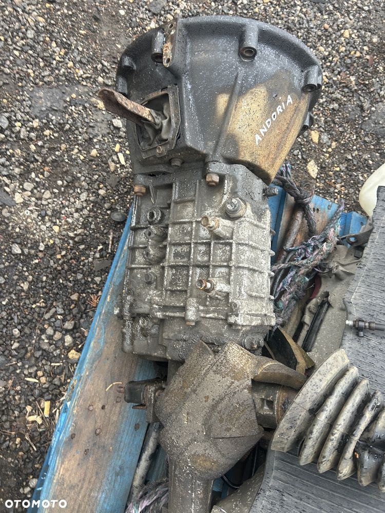 Skrzynia biegów gaz gazelle 4x4 andoria 2.4 części - 1