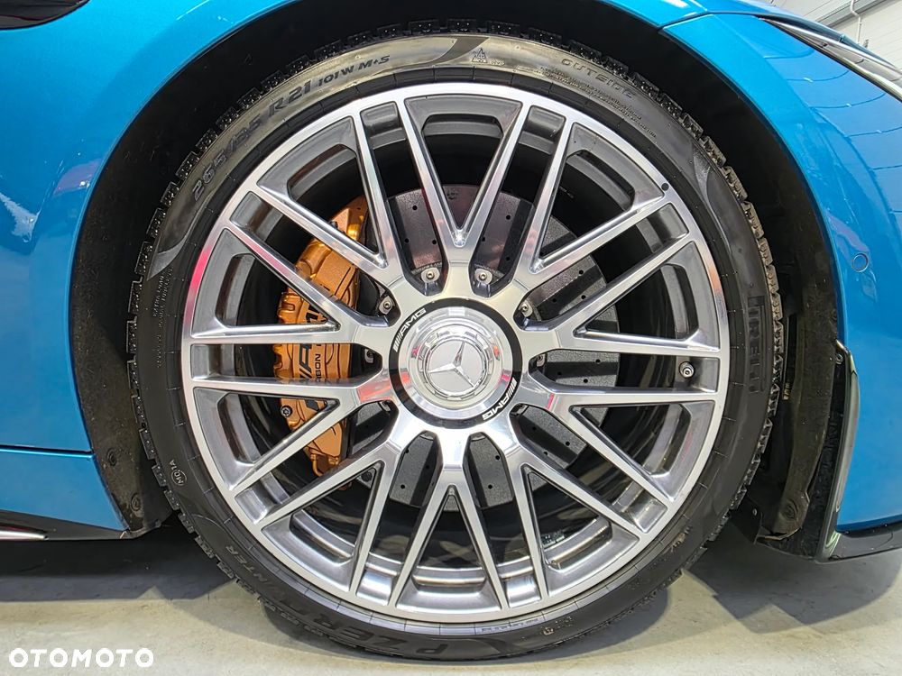 Mercedes-Benz SL AMG 63 4-Matic+ - 13