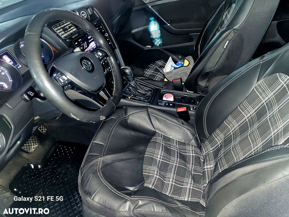 Volkswagen e-Golf - 8