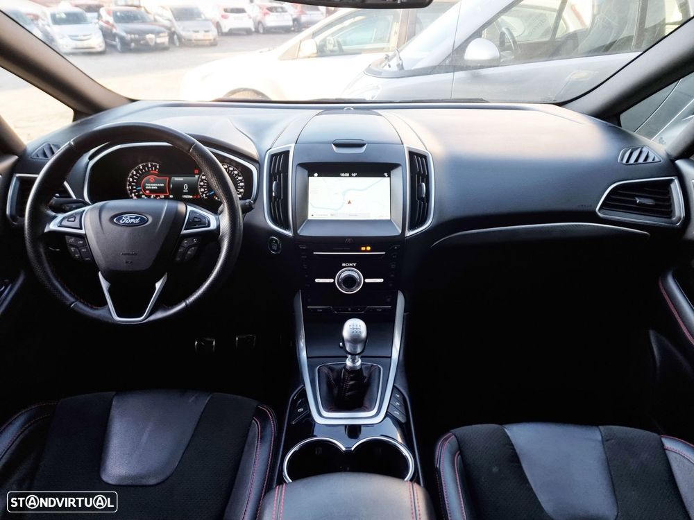 Ford S-Max 2.0 TDCi ST-Line - 31