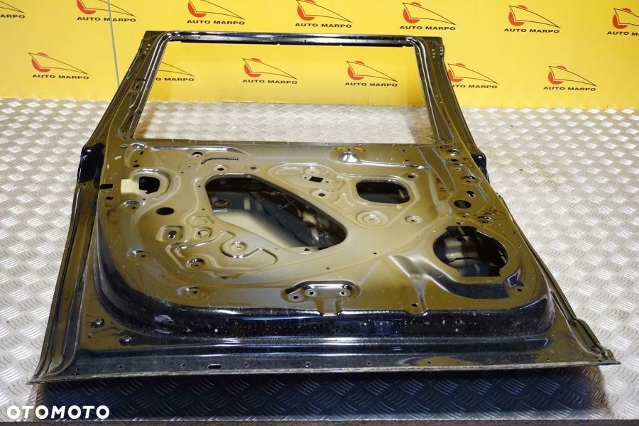 GMC CHEVROLET YUKON TAHOE 2021 - 2023 Drzwi Tył Lewe Tylne USA - 13