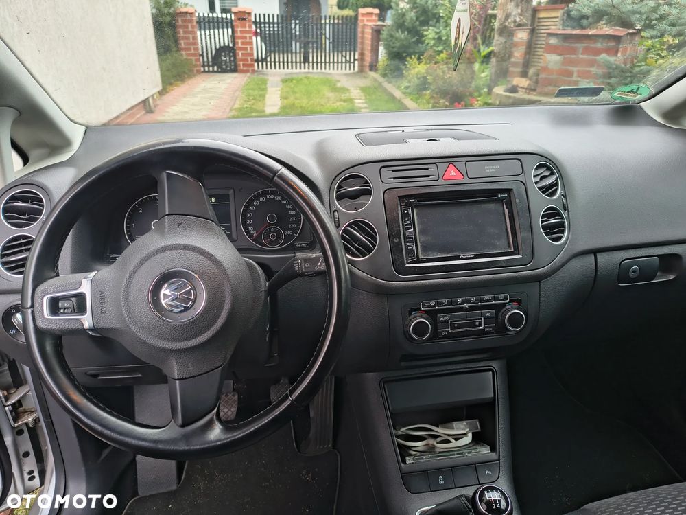 Volkswagen Golf Plus 1.6 TDI Comfortline - 3