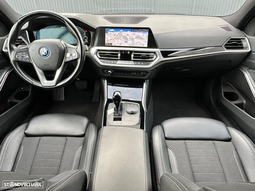 BMW 320 - 11
