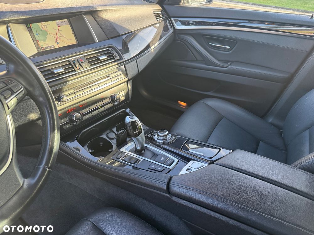 BMW Seria 5 520d xDrive Luxury Line - 20