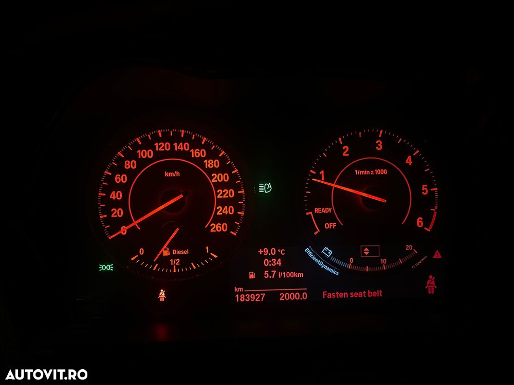 BMW Seria 1 120d Sport Line - 30