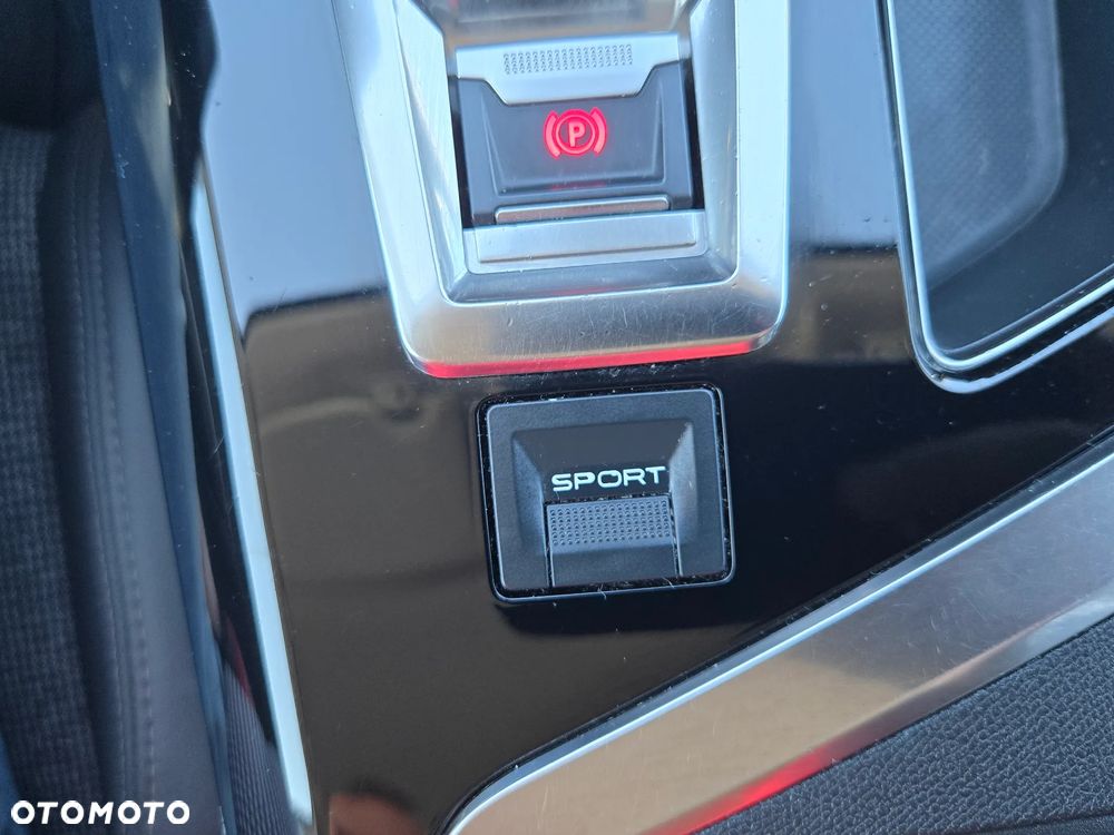 Peugeot 5008 BlueHDi 130 EAT8 Allure Pack - 23