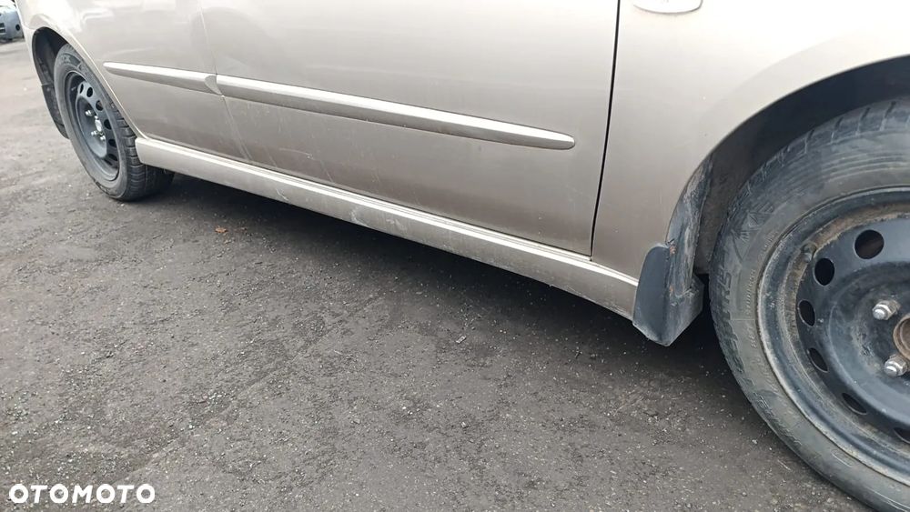 35484 kia cerato 1.6 105 km G4ED na części lakier 4Y - 10