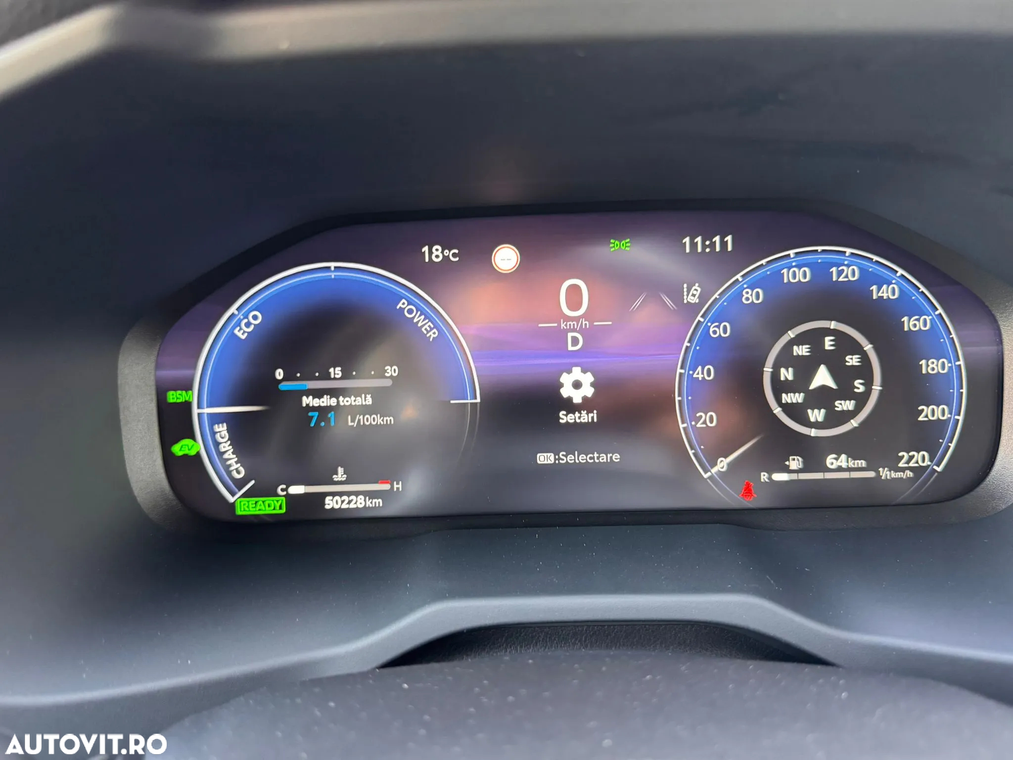 Toyota RAV4 2.5 Hybrid VVT-iE 4x4 Luxury - 26