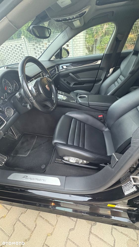 Porsche Panamera PDK - 28