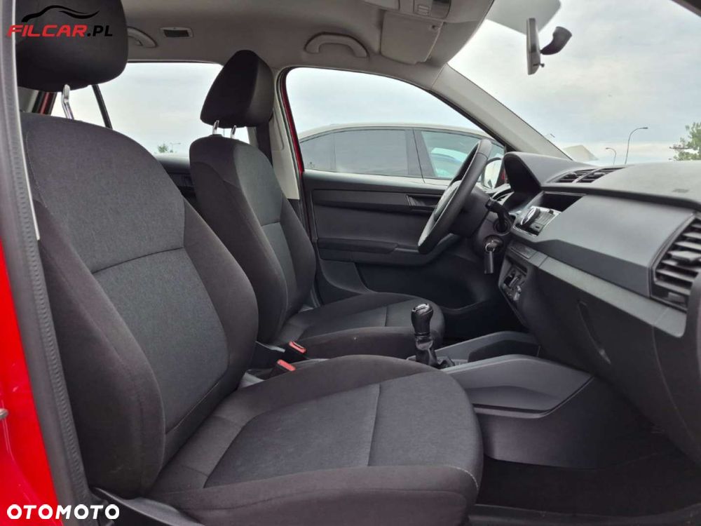 Skoda Fabia - 10