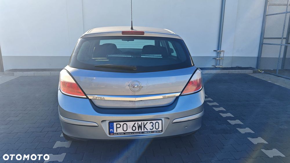 Opel Astra 1.6 - 7