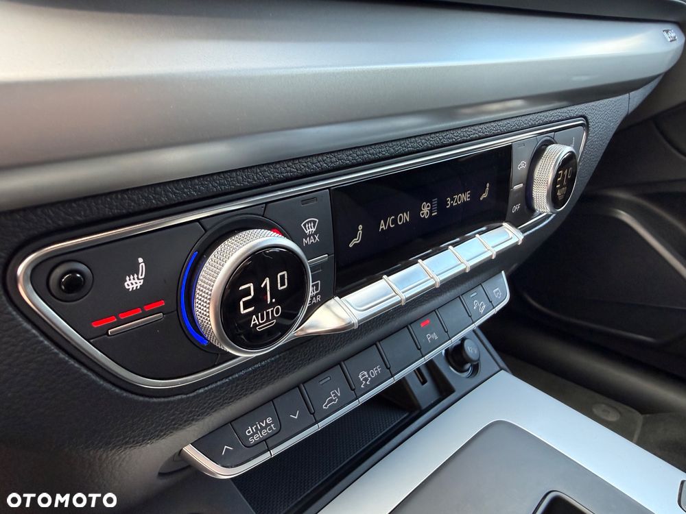 Audi Q5 50 TFSIe quattro S tronic S line - 33
