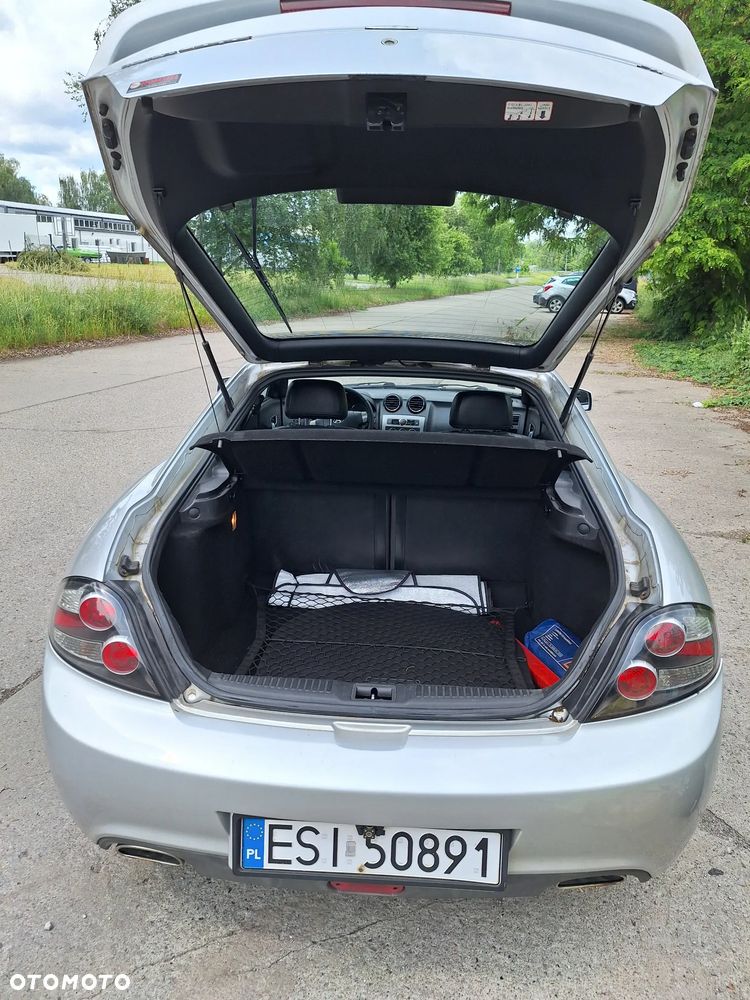 Hyundai Coupe - 16