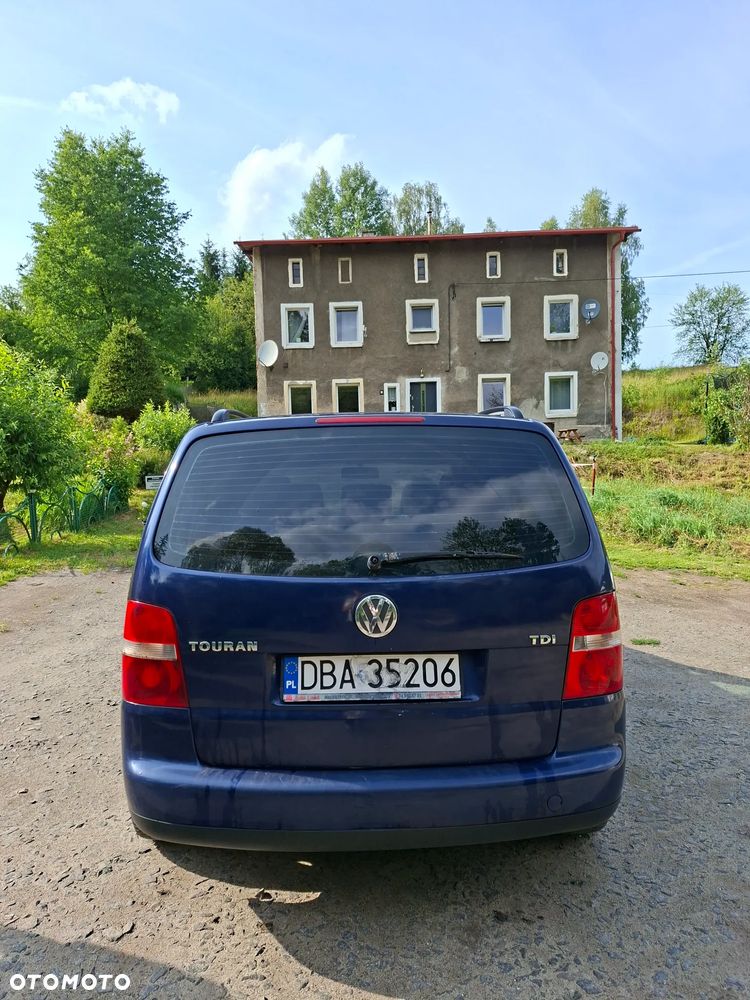 Volkswagen Touran - 6