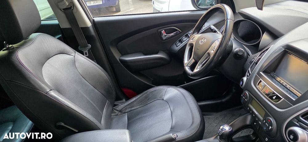 Hyundai ix35 2.0 CRDI 4WD Premium - 14