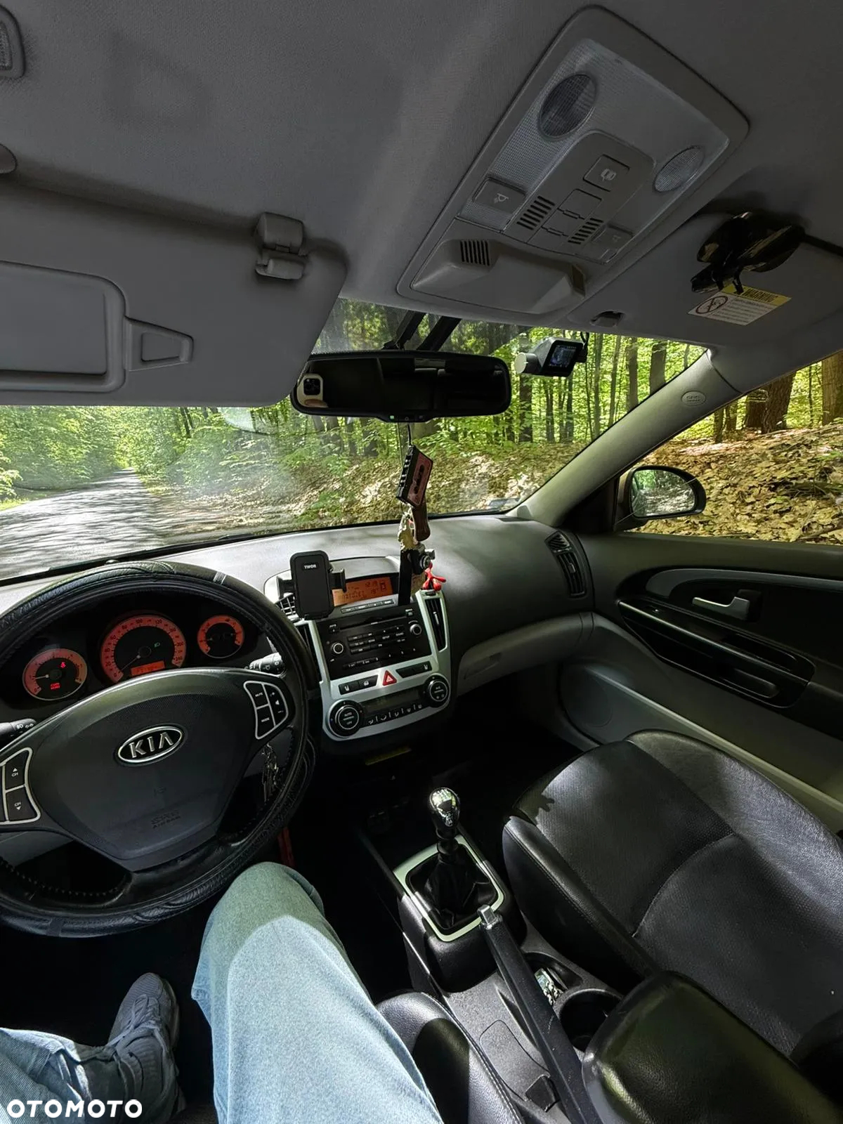 Kia Ceed - 8