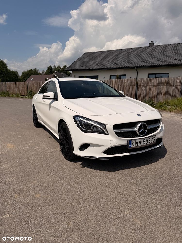 Mercedes-Benz CLA 200 7G-DCT - 1