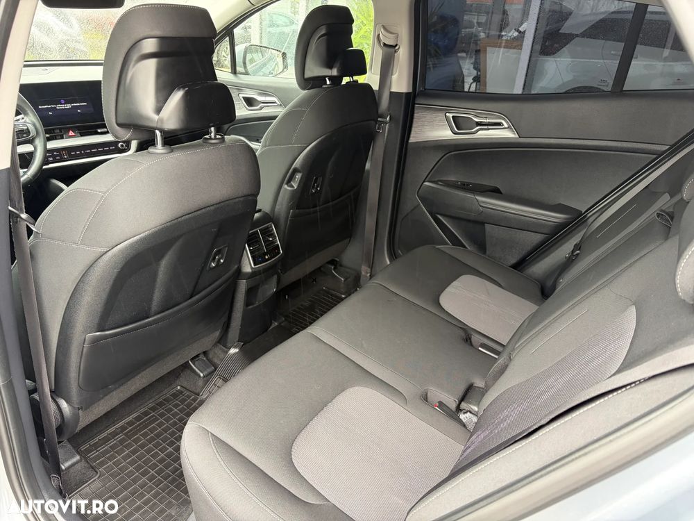 Kia Sportage 1.6 T-GDI MHEV 7DCT HP 4x4 Style - 8