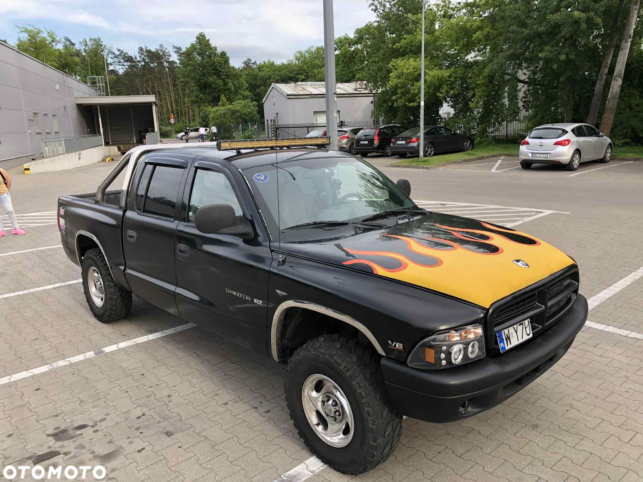 Dodge Dakota - 1