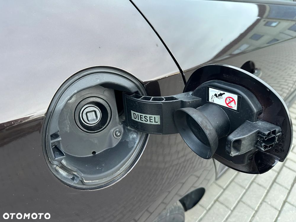 Renault Megane 1.5 dCi Zen - 23