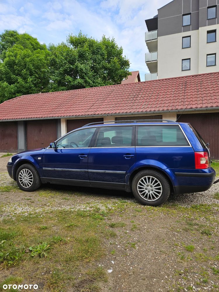 Volkswagen Passat 1.6 - 6