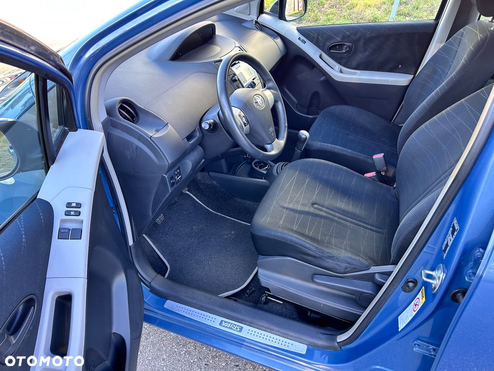 Toyota Yaris 1.33 Luna - 9