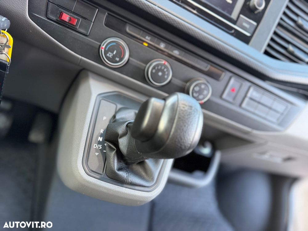 Volkswagen Transporter - 19
